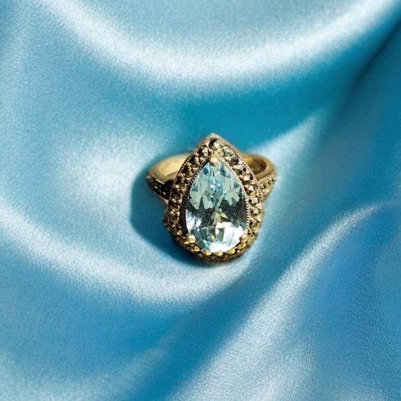 Teardrop Ring - Picture 3 of 4